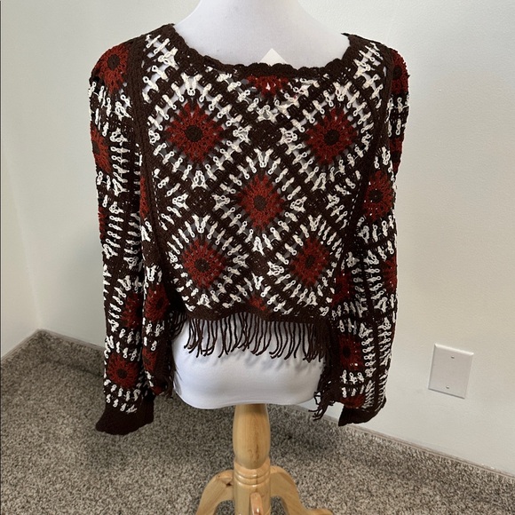 🌴 NWT House Of Harlow 1960 Crochet Sweater OSFM - Picture 3 of 4
